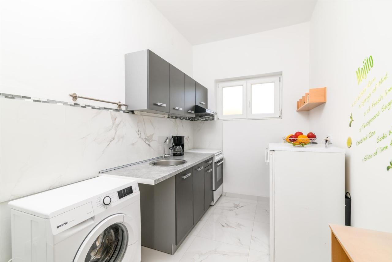 Apartments With A Parking Space Rovinj - 19088 Екстериор снимка