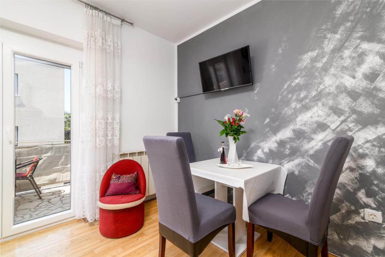 Apartments With A Parking Space Rovinj - 19088 Екстериор снимка